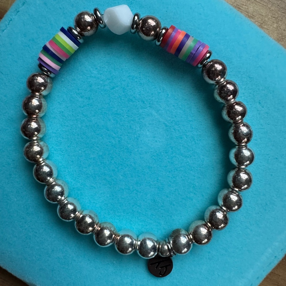 ๐ Tiffany Jazelle Positive Vibes Silver Beaded Bracelet - Picture 3 of 5